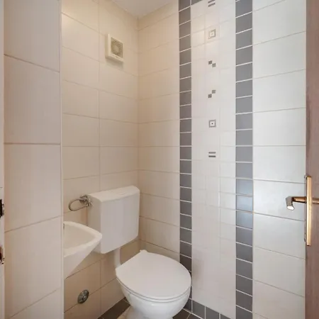 Nyaraló Traditional Dalmatian House Tina *