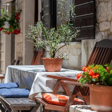 Vakantiehuis Traditional Dalmatian House Tina