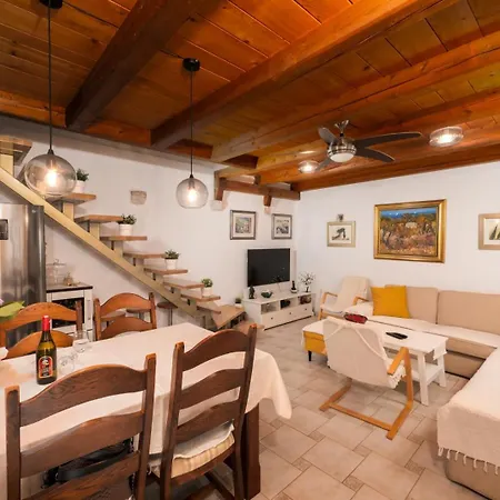 Traditional Dalmatian House Tina