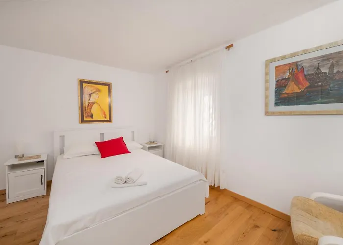 Tatil Evi Traditional Dalmatian House Tina *