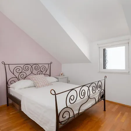 Traditional Dalmatian House Tina