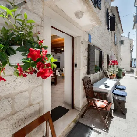 Holiday home Traditional Dalmatian House Tina Trogir